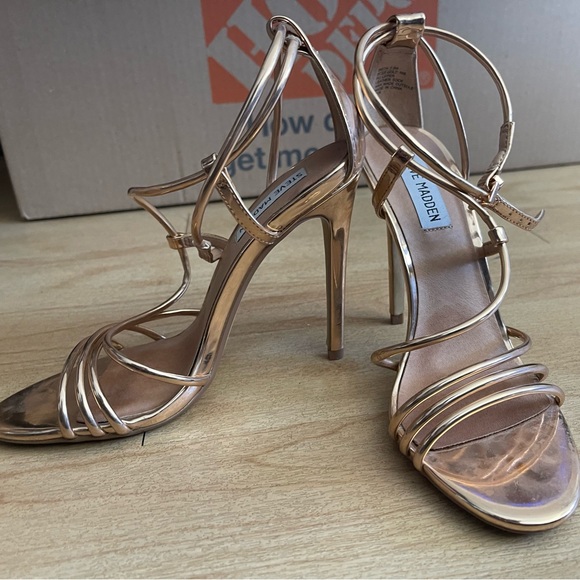 Steve Madden rose gold strappy heels - Picture 3 of 4